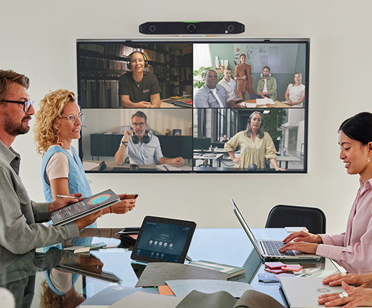 Imagen de personas en una videoconferencia.